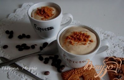 Кофейный мусс с пряным печеньем Кофейный мусс с пряным печеньем