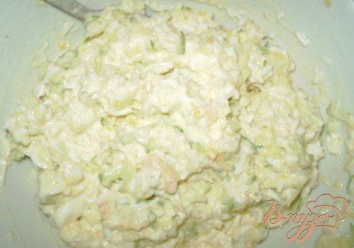 Корзинки с мясом криля и огурчиком Корзинки с мясом криля и огурчиком