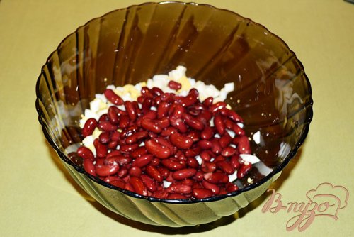 Салат с краковской колбасой и фасолью Салат с краковской колбасой и фасолью