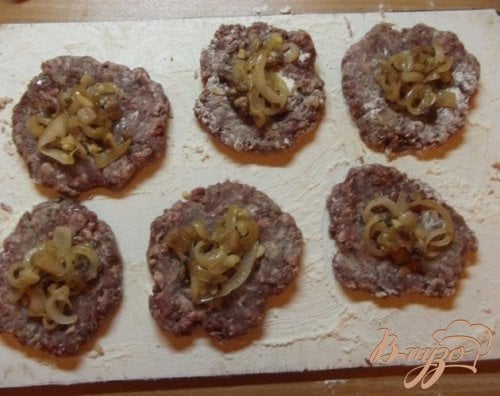 Зразы (котлеты) со шкварками Зразы (котлеты) со шкварками