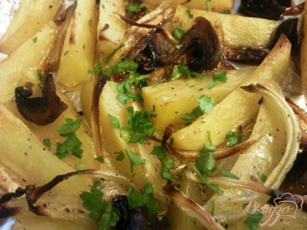 Рецепт Запеченный картофель с грибами и луком