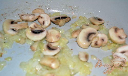 Cолянка с грибами, ветчиной и ананасами Cолянка с грибами, ветчиной и ананасами