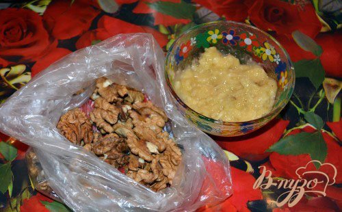 Кекс с бананом и грецким орехом Кекс с бананом и грецким орехом
