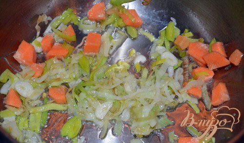 Суп-пюре с брокколи и сухариками Суп-пюре с брокколи и сухариками