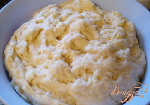 Рулет с яблоками и грецкими орехами Рулет с яблоками и грецкими орехами