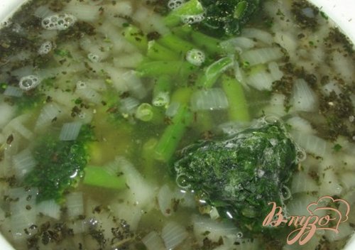 Шпинатовый суп с куриными желудочками Шпинатовый суп с куриными желудочками