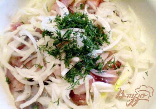 Сельдь с маринованным луком и укропом в оливковом масле Сельдь с маринованным луком и укропом в оливковом масле