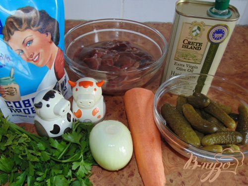 Салат с куриной печенью Салат с куриной печенью