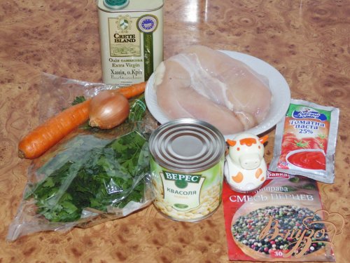 Быстрая фасоль в томате с куриным мясом Быстрая фасоль в томате с куриным мясом
