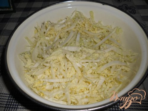 Легкий салат с курочкой и пекинской капустой Легкий салат с курочкой и пекинской капустой