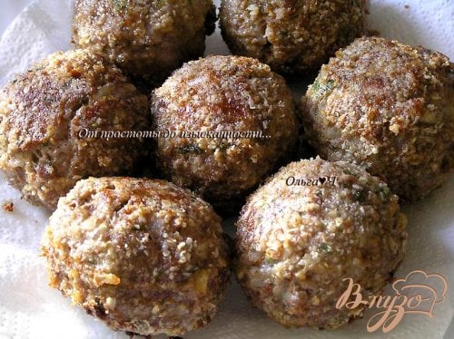 Мясные шарики с травами в томатном соусе Мясные шарики с травами в томатном соусе