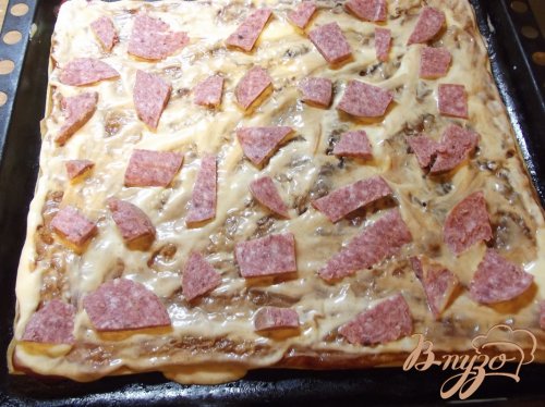 Пицца с сырыми шампиньонами Пицца с сырыми шампиньонами