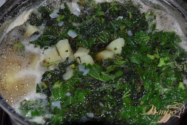 Крапивный суп с яйцом Крапивный суп с яйцом