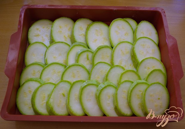 Молодые кабачки со сметаной, чесноком и сыром Молодые кабачки со сметаной, чесноком и сыром