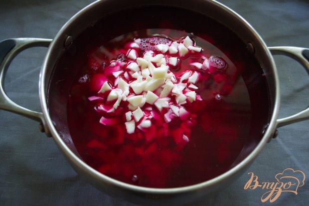 Свекольник холодный с курицей Свекольник холодный с курицей