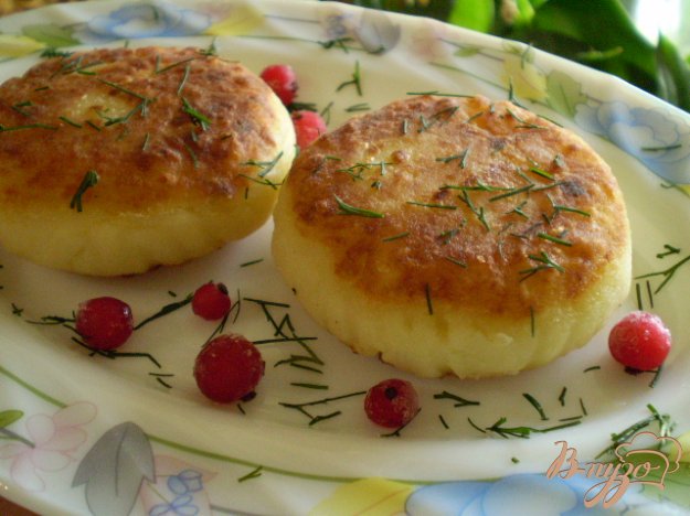 Рецепт Зразы картофельные с твердым сыром и луком