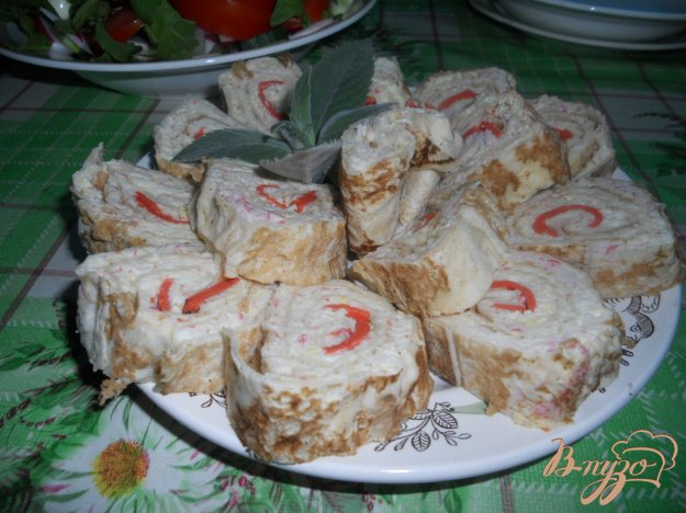 Рецепт Рулет на основе лаваша с крабовым мясом и сыром