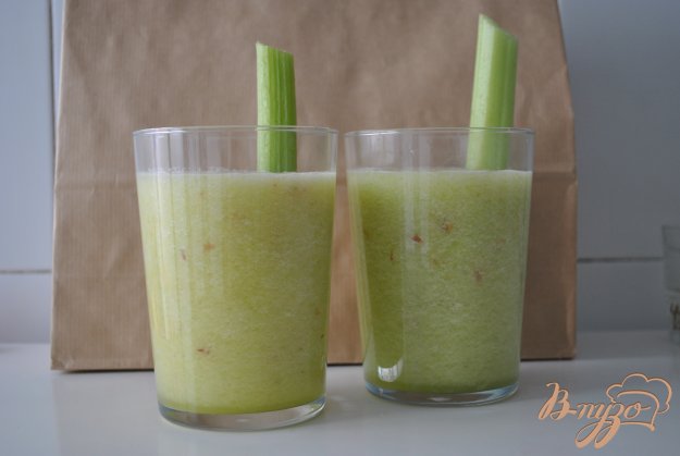 Рецепт Смузи с яблоком и ананасом