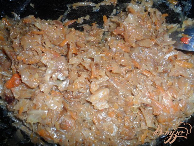 Картофельный рулет с тушеной капустой Картофельный рулет с тушеной капустой