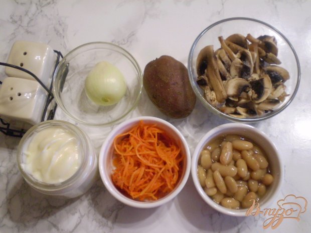 Рецепт Салат с шампиньонами