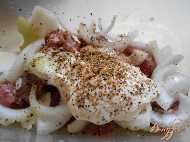 Шашлык на сковородке с овощами Шашлык на сковородке с овощами