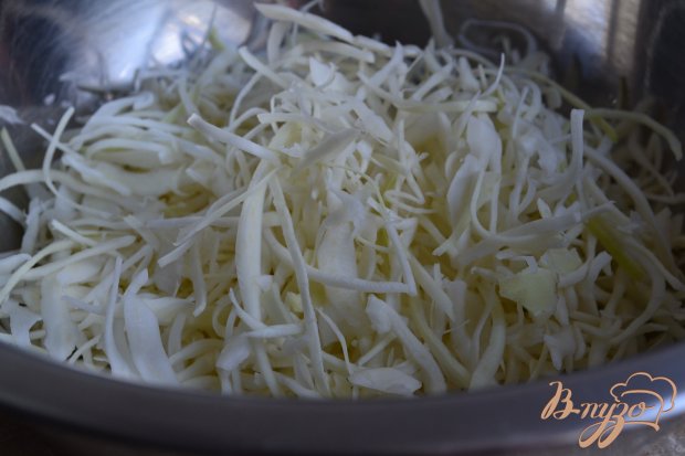 Рецепт Капустный салат с яйцом и чечевицей