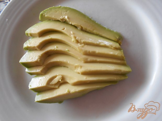 Рецепт Салат из авокадо, креветок и грейпфрута