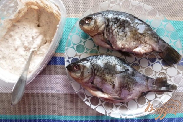 Рецепт Караси,запеченные в сметанном соусе