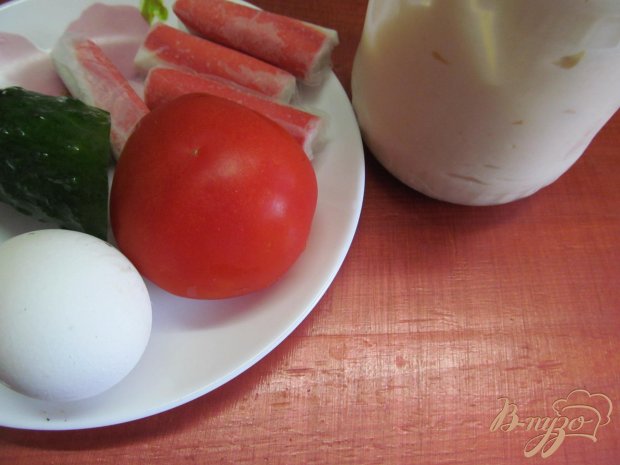 Рецепт Салат из крабовых палочек помидор и огурца