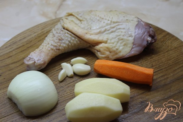 Рецепт Ножка курицы запеченная с молодой картошкой и овощами