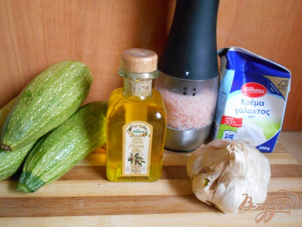 Рецепт Кабачки в сливочном соусе с зеленью
