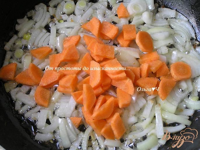Фото приготовление рецепта: Плов из коричневого риса с курицей шаг №2
