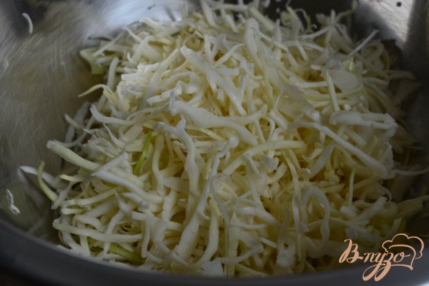 Рецепт Капустный салат с тунцом и горошком