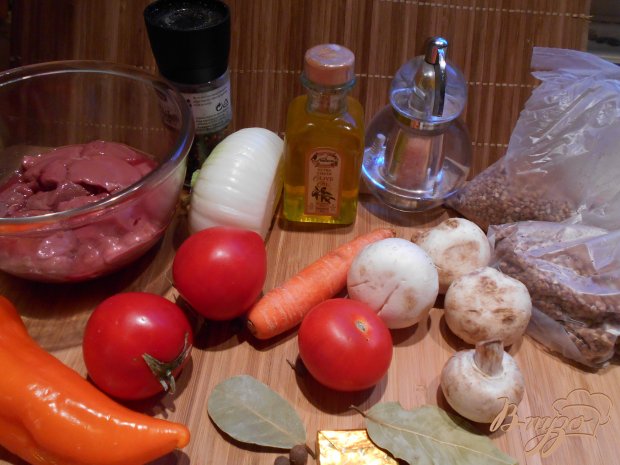Гречка с куриной печенью в горшочках Гречка с куриной печенью в горшочках