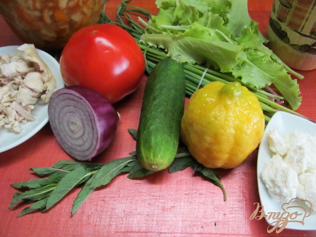 Рецепт Салат с курицей помидором и салатом