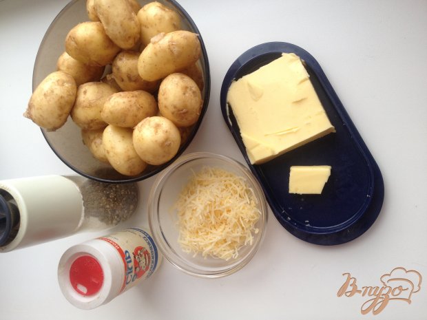 Рецепт Молодая картошка, запеченная с сыром