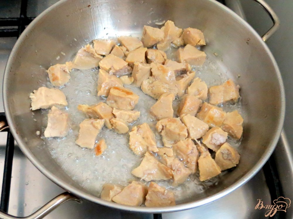 Бычьи яйца со сметаной и кабачком. Бычьи яйца со сметаной и кабачком.