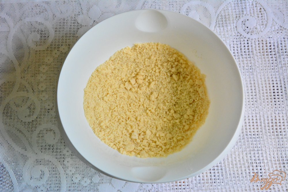Пирог с клубникой и штрейзелем Пирог с клубникой и штрейзелем