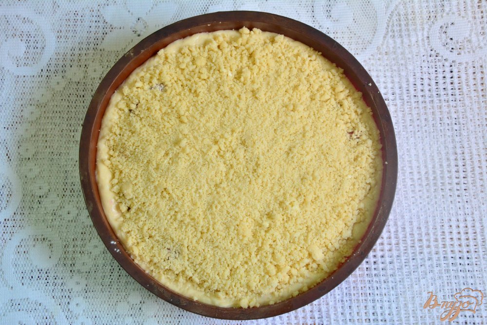 Пирог с клубникой и штрейзелем Пирог с клубникой и штрейзелем