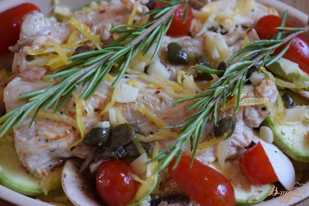 Куриное филе запеченое с лимоном и овощами Куриное филе запеченое с лимоном и овощами