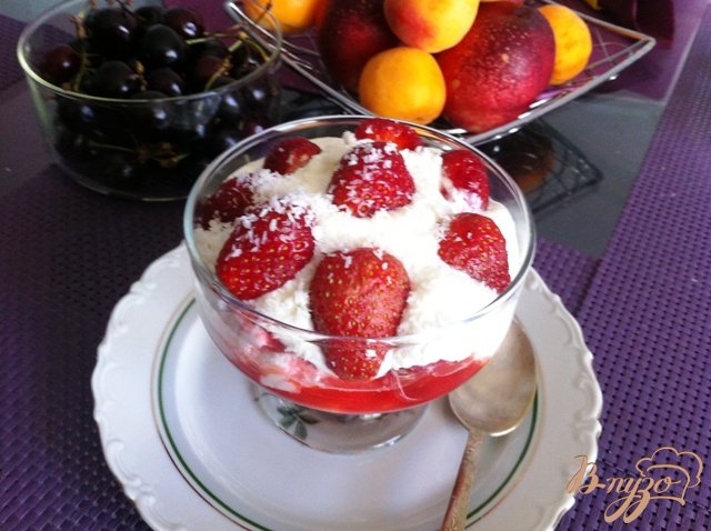 Десерт "Клубничка" Десерт "Клубничка"