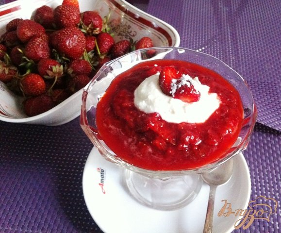 Творожный десерт с клубникой Творожный десерт с клубникой