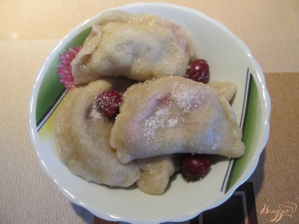 Вареники с вишней Вареники с вишней