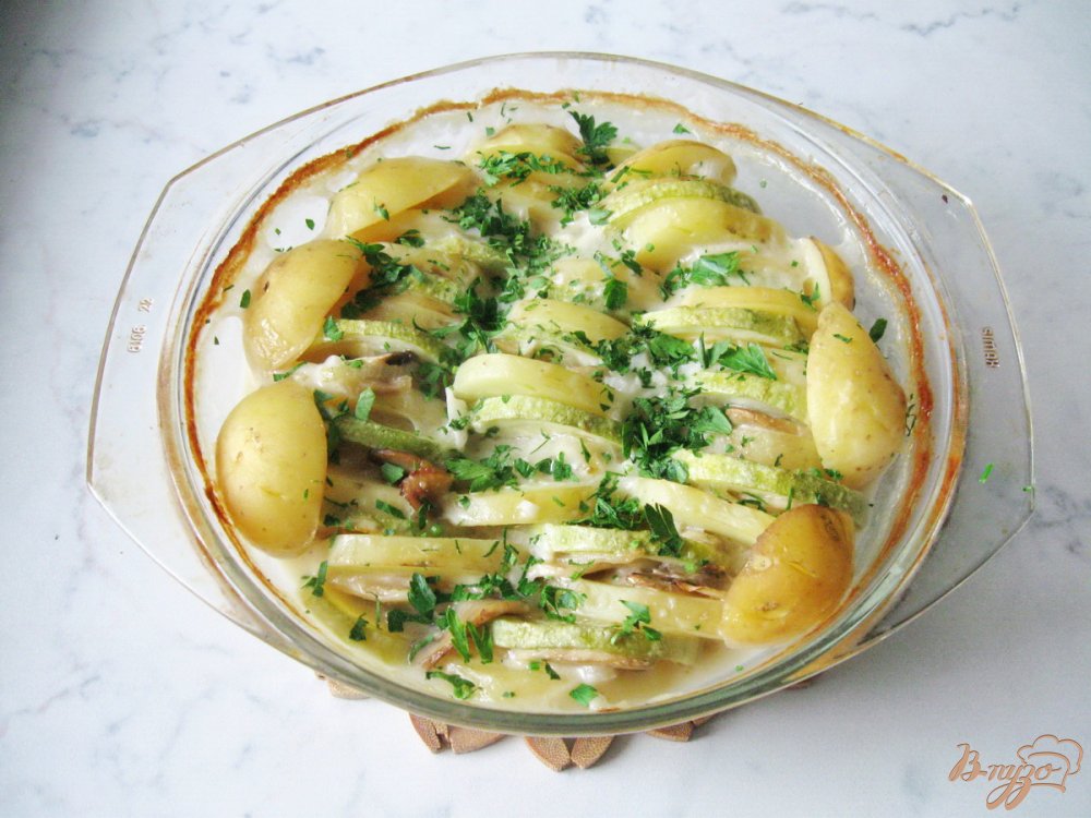 Картофель запечённый с кабачками и грибами. Картофель запечённый с кабачками и грибами.