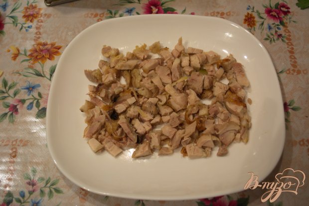 Рецепт Салат с курицей и капустой слоеный