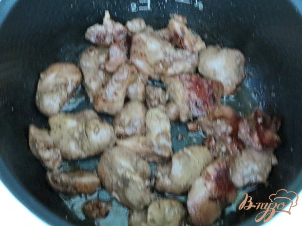 Куриная печень со сливками, кабачками в мультиварке Куриная печень со сливками, кабачками в мультиварке
