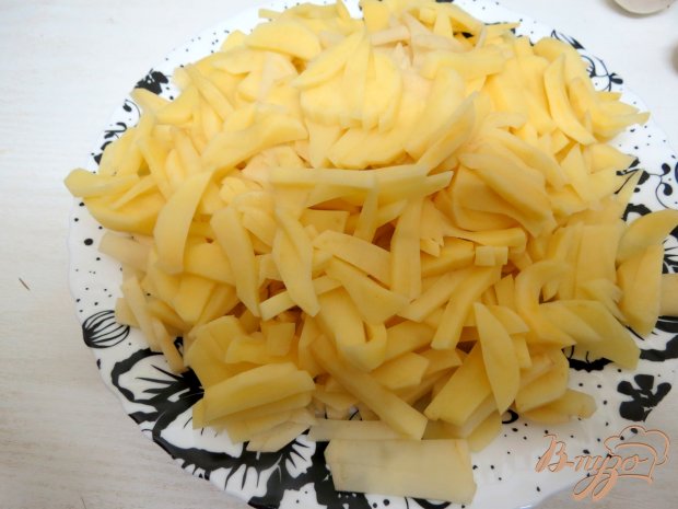 Картофель жареный с шампиньонами Картофель жареный с шампиньонами