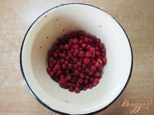 Рецепт Варенье вишнево-смородиновое с кардамоном