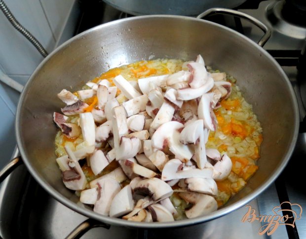 Овощной суп с шампиньонами Овощной суп с шампиньонами