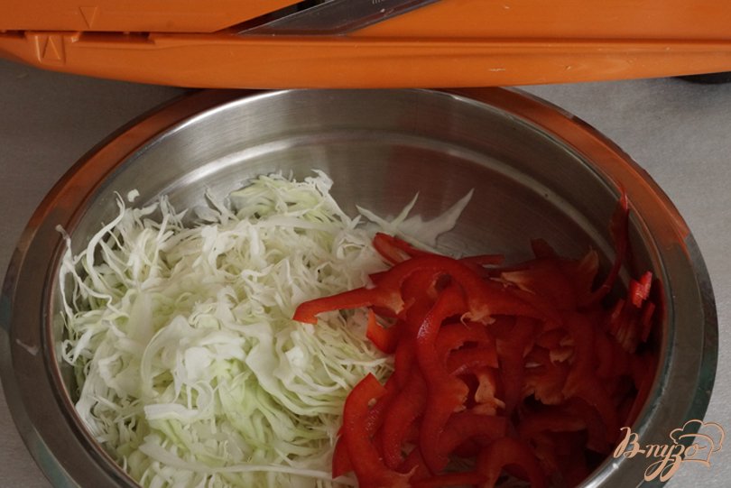 Куриные грудки в апельсиновом соусе+салат из капусты Куриные грудки в апельсиновом соусе+салат из капусты